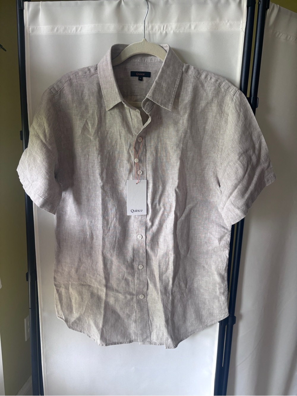 Quince NWT Men’s Short-Sleeve Linen Button-Down Shirt in Light Beige